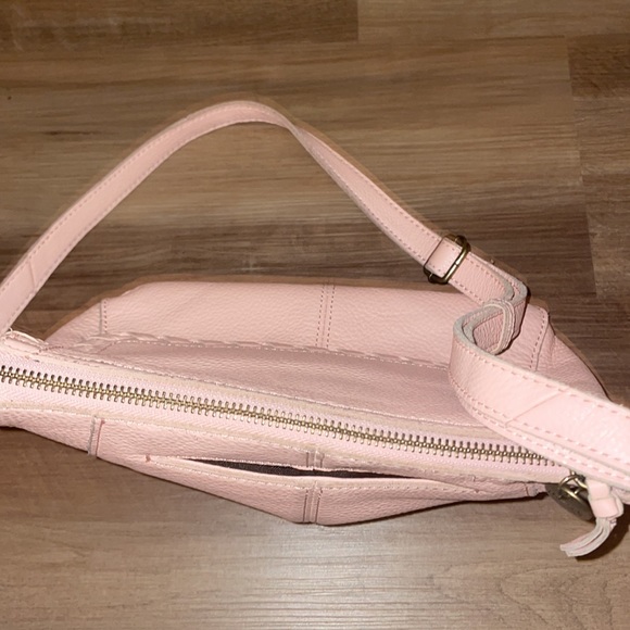 Pink Leather Crossbody Purse with Gold Hardware The Sak - Picture 7 of 14
